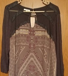 Mauricie's top size 1 16/18